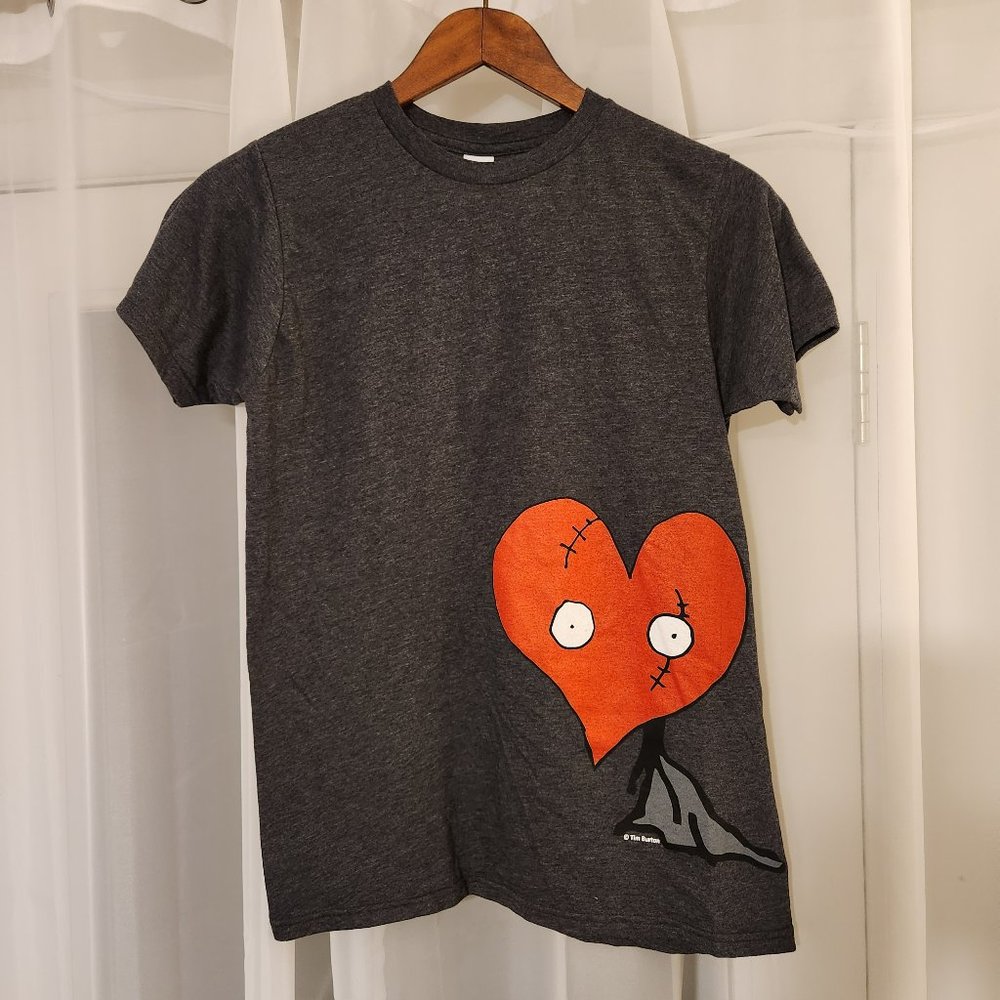 NEW Tim Burton's "Lost Vegas" Card Creature Heart T-Shirt (S) - Neon Museum 2019